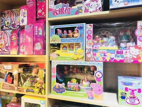 一面墻的手辦你見過嗎 二次元的夢想,小孩子的天堂